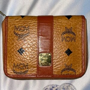 MCM Wallet